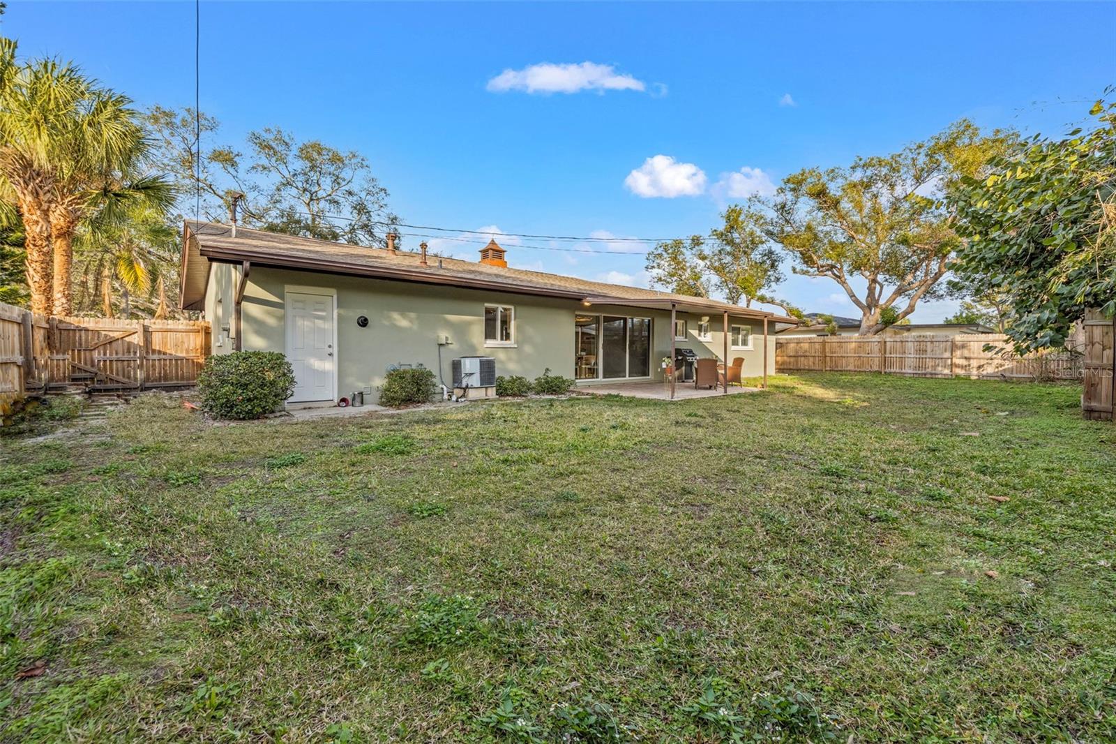 Image 32 of 48 For 248 79th Avenue Ne