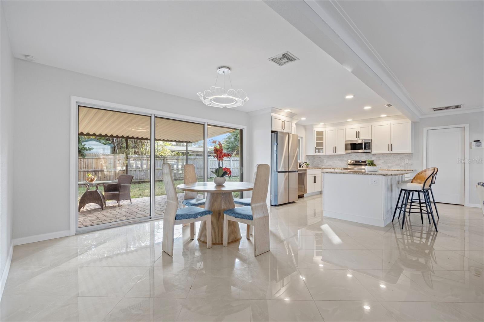 Image 6 of 48 For 248 79th Avenue Ne