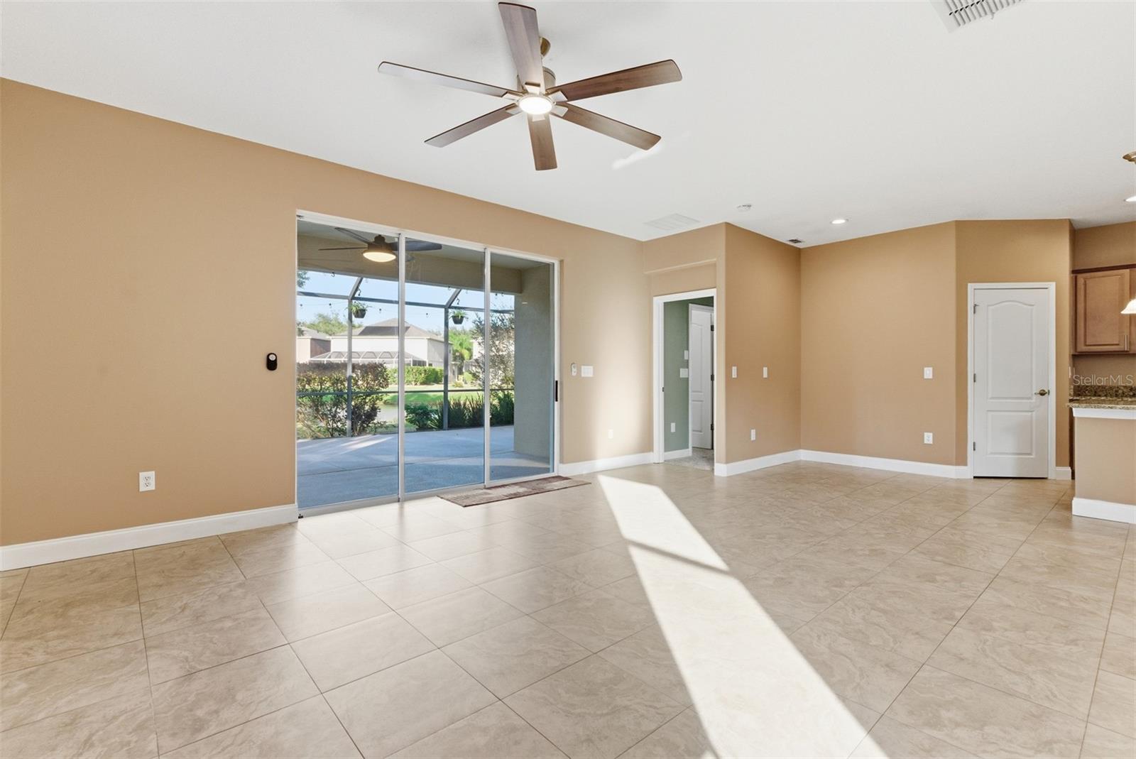 Image 14 of 61 For 10618 Blue Coral Lane