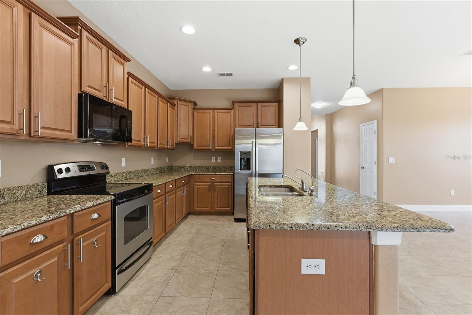 Image 18 of 61 For 10618 Blue Coral Lane