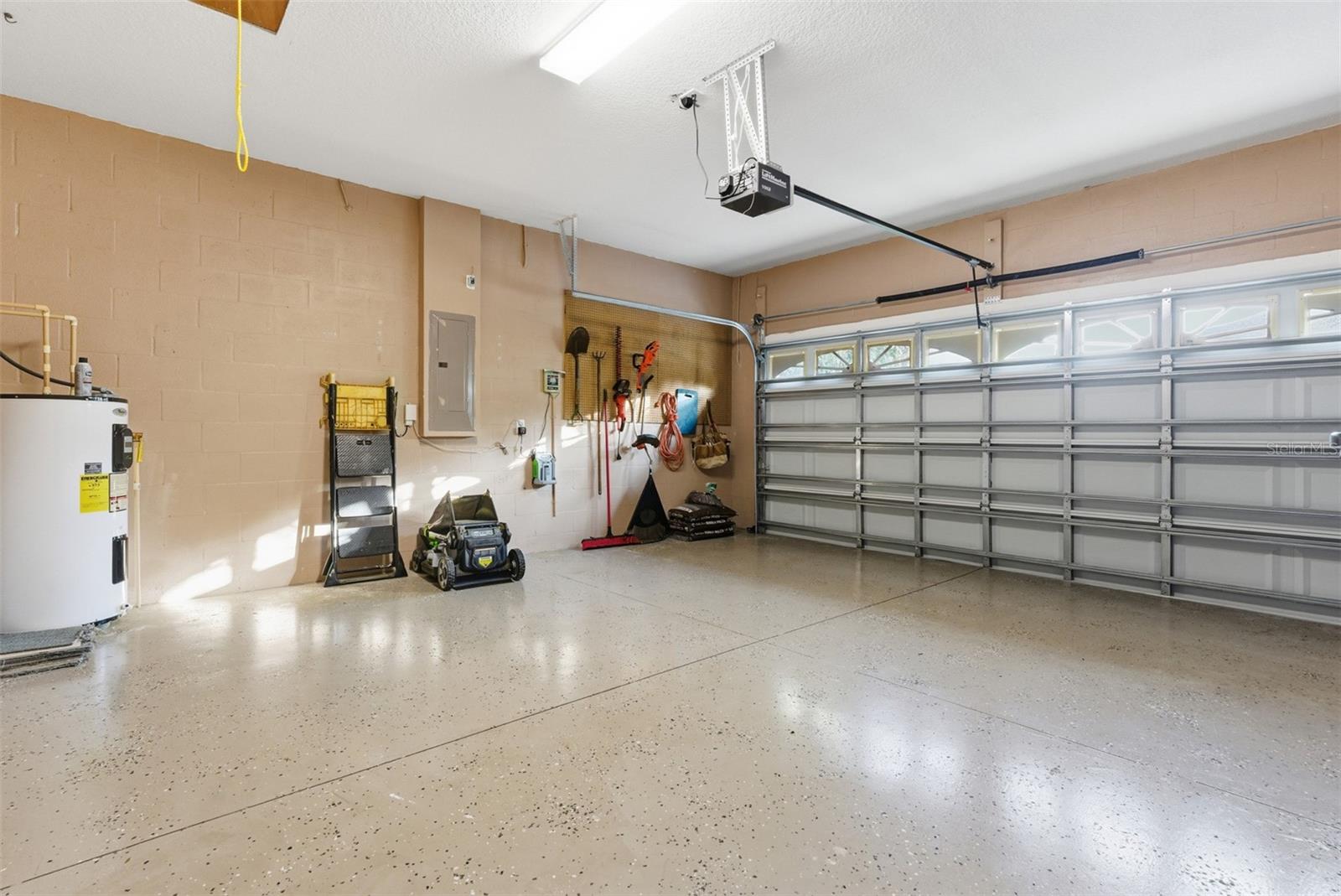 Image 32 of 61 For 10618 Blue Coral Lane