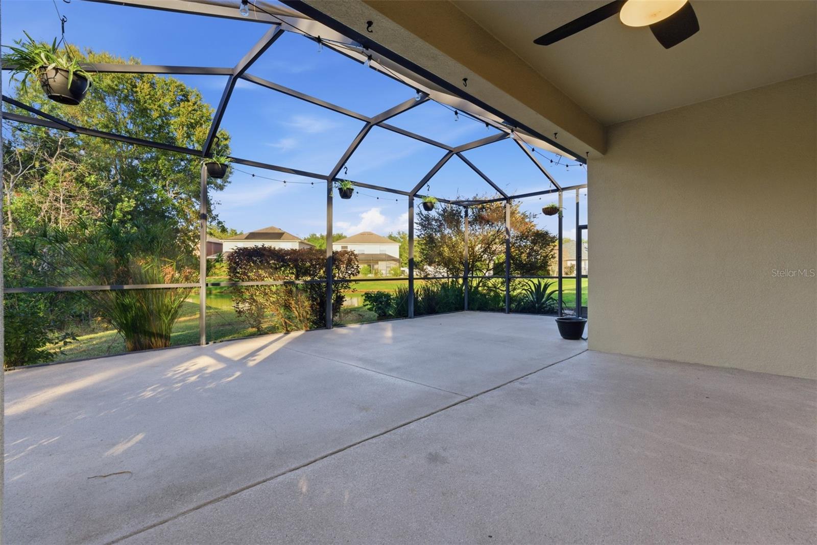 Image 34 of 61 For 10618 Blue Coral Lane