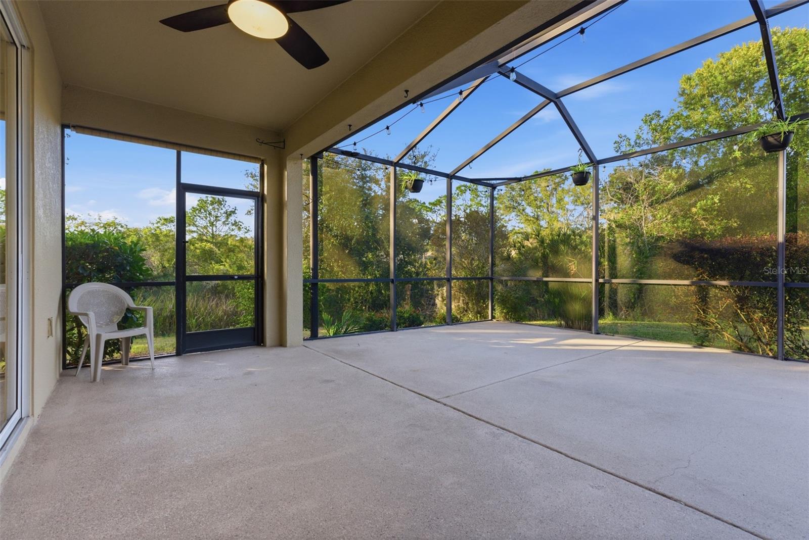 Image 35 of 61 For 10618 Blue Coral Lane