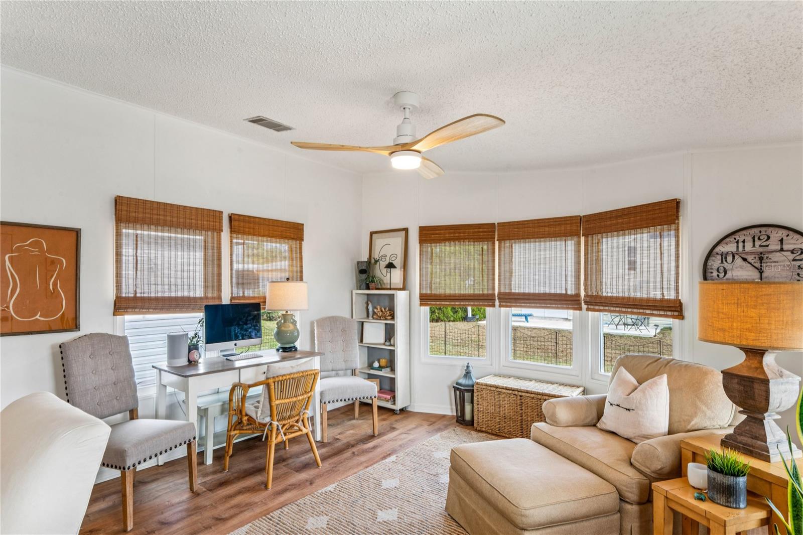 Image 13 of 69 For 15712 Brookridge Boulevard