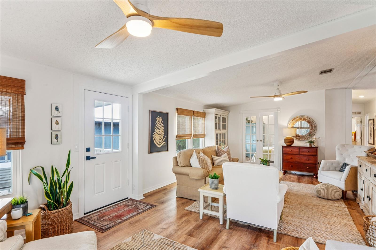 Image 14 of 69 For 15712 Brookridge Boulevard