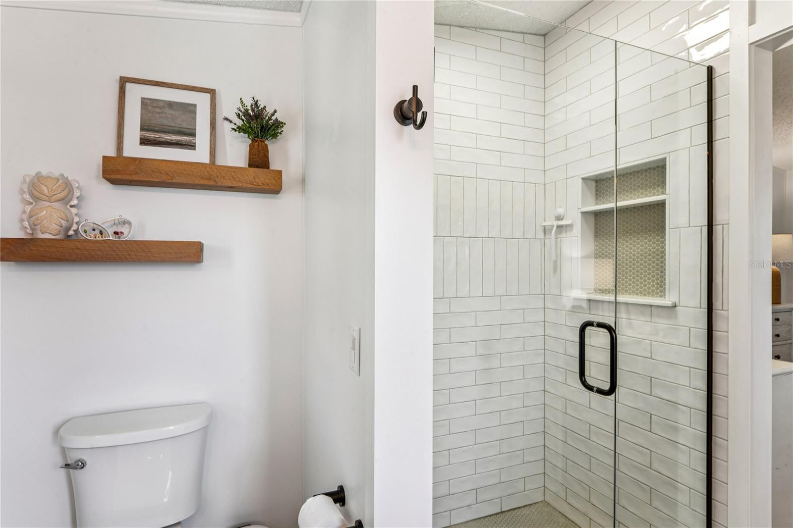 Image 30 of 69 For 15712 Brookridge Boulevard