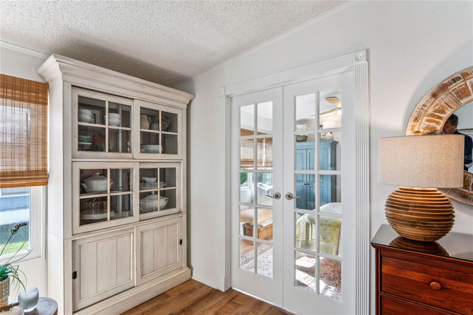 Image 32 of 69 For 15712 Brookridge Boulevard