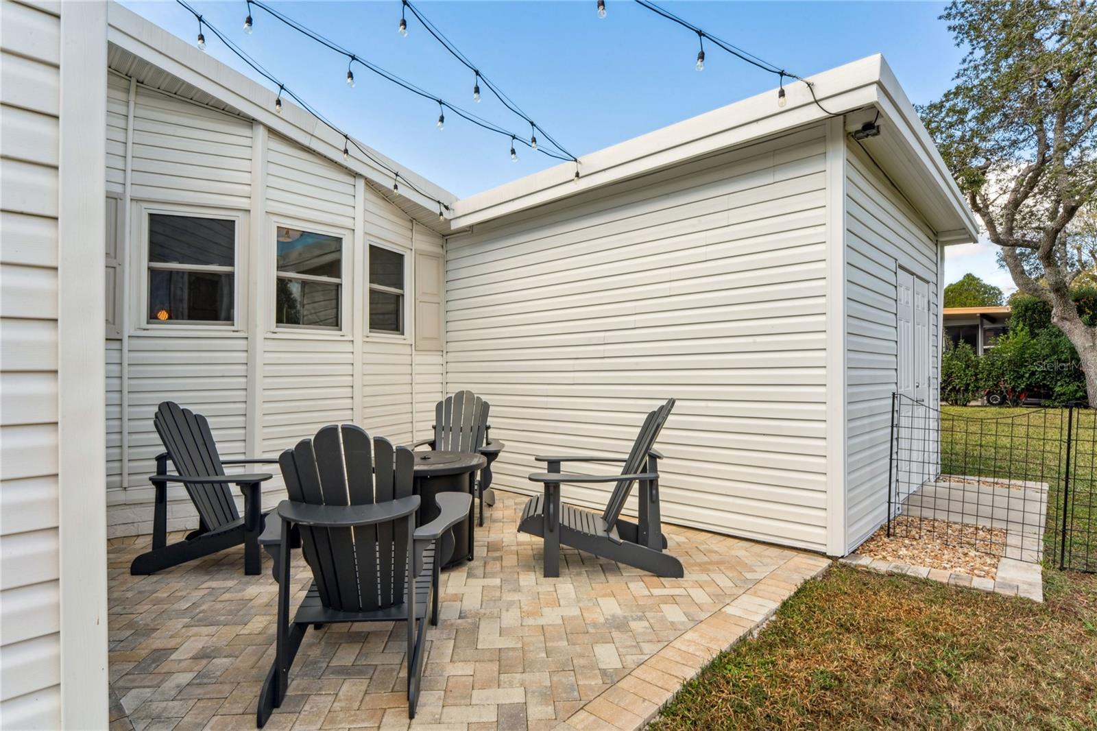 Image 43 of 69 For 15712 Brookridge Boulevard