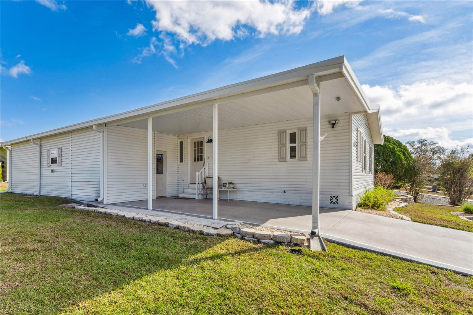 Image 49 of 69 For 15712 Brookridge Boulevard