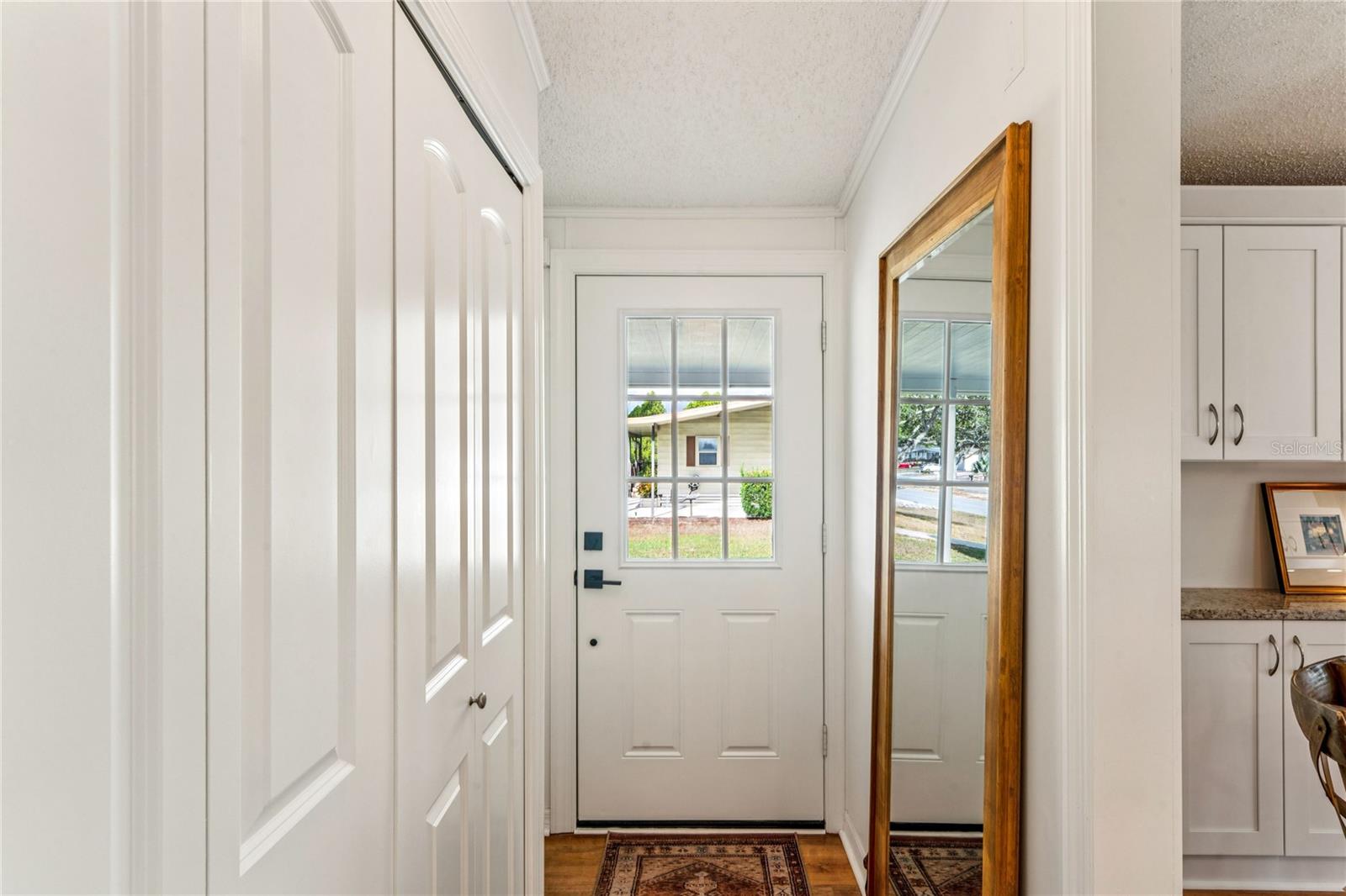 Image 6 of 69 For 15712 Brookridge Boulevard