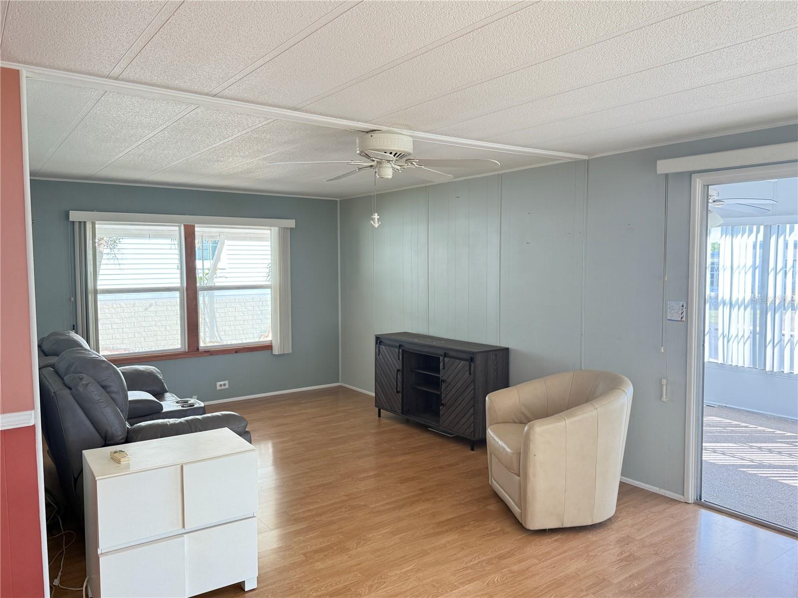 Image 3 of 22 For 653 Mount Lancaster Avenue Ne 638
