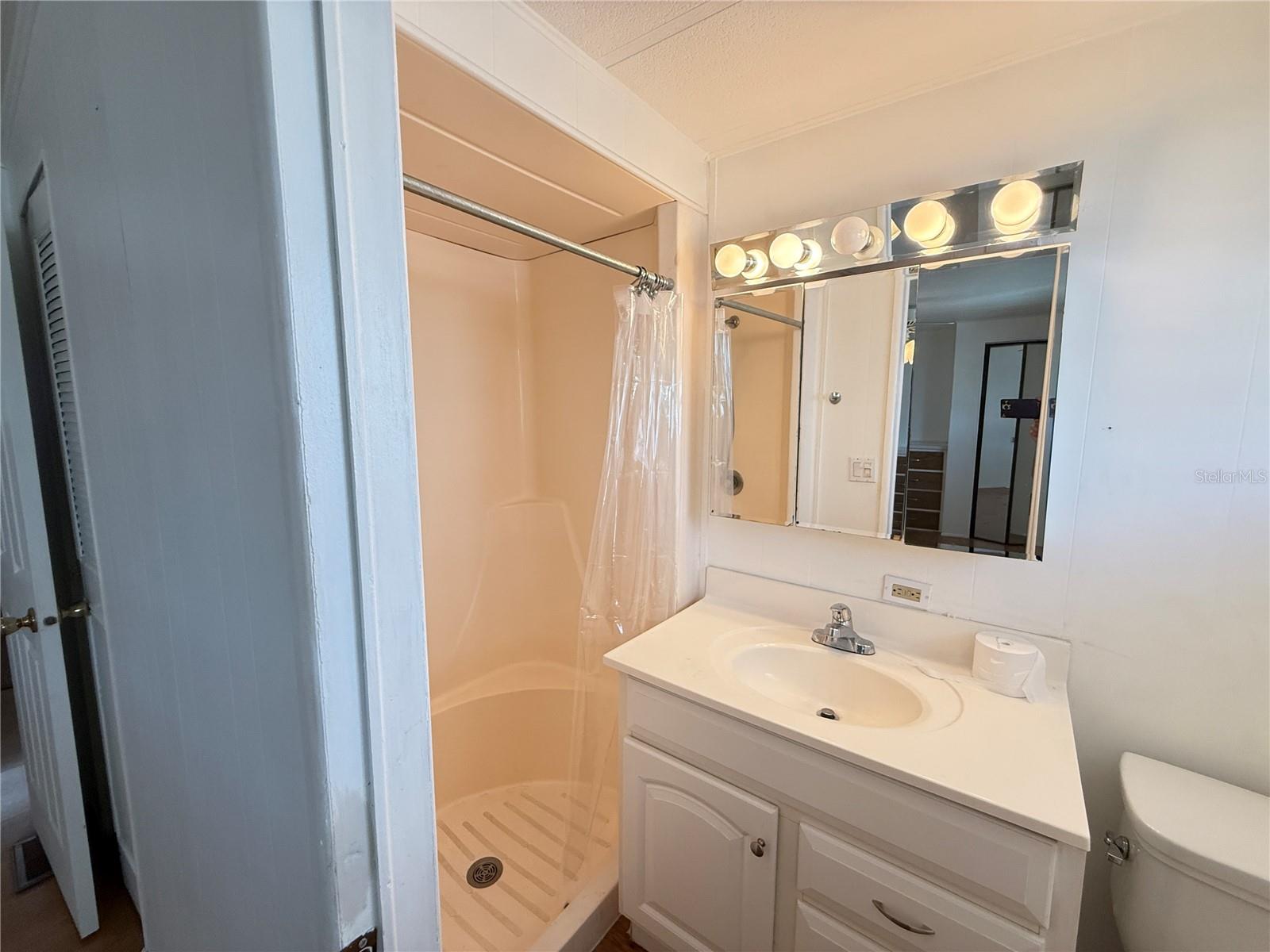 Image 7 of 22 For 653 Mount Lancaster Avenue Ne 638