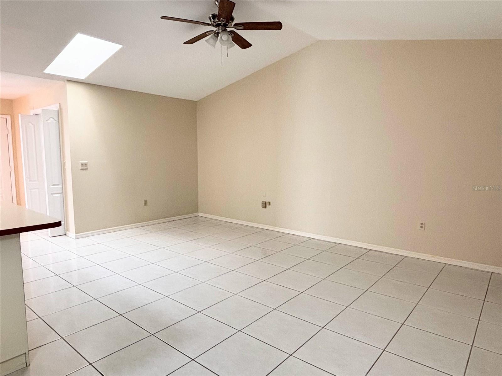 Image 6 of 20 For 1503 Overland Drive