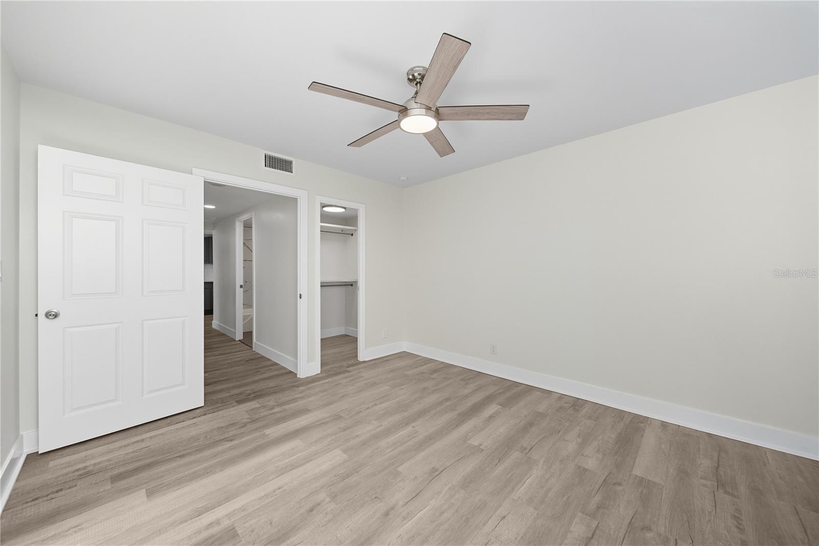 Image 14 of 31 For 4015 Bayshore Boulevard 7c