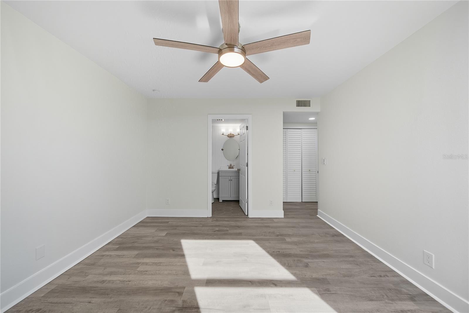 Image 17 of 31 For 4015 Bayshore Boulevard 7c