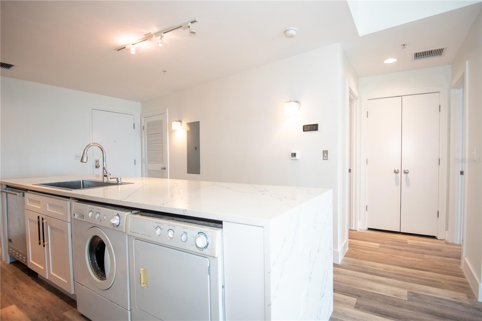 Image 10 of 58 For 1208 Kennedy Boulevard 827