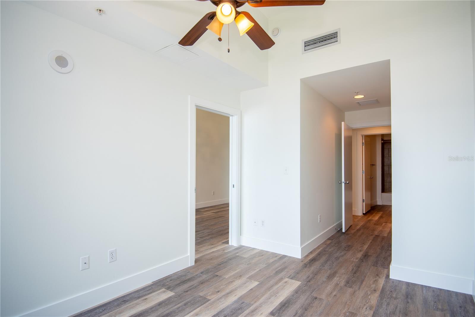 Image 31 of 58 For 1208 Kennedy Boulevard 827