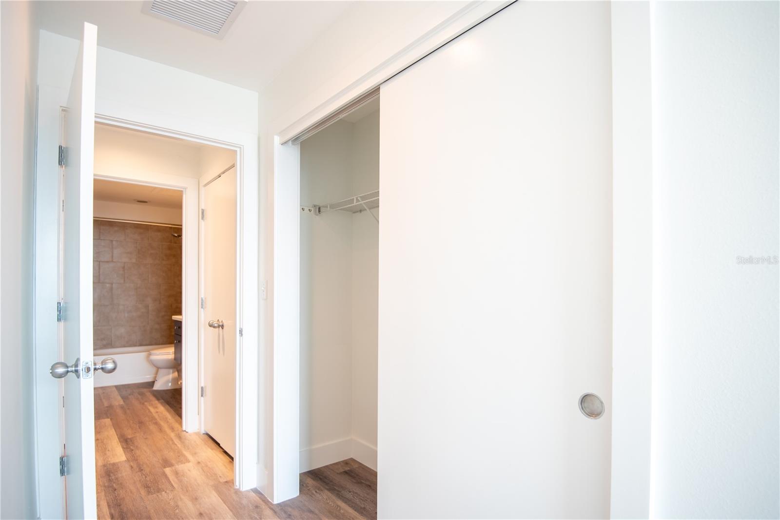 Image 32 of 58 For 1208 Kennedy Boulevard 827