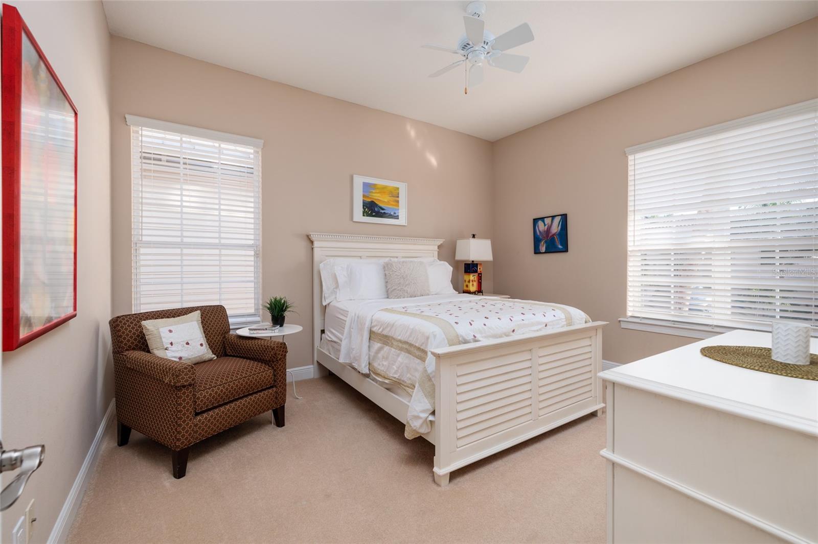 Image 22 of 66 For 102 Wimbledon Court