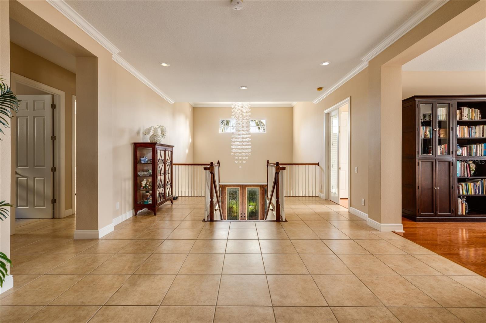 Image 23 of 66 For 102 Wimbledon Court