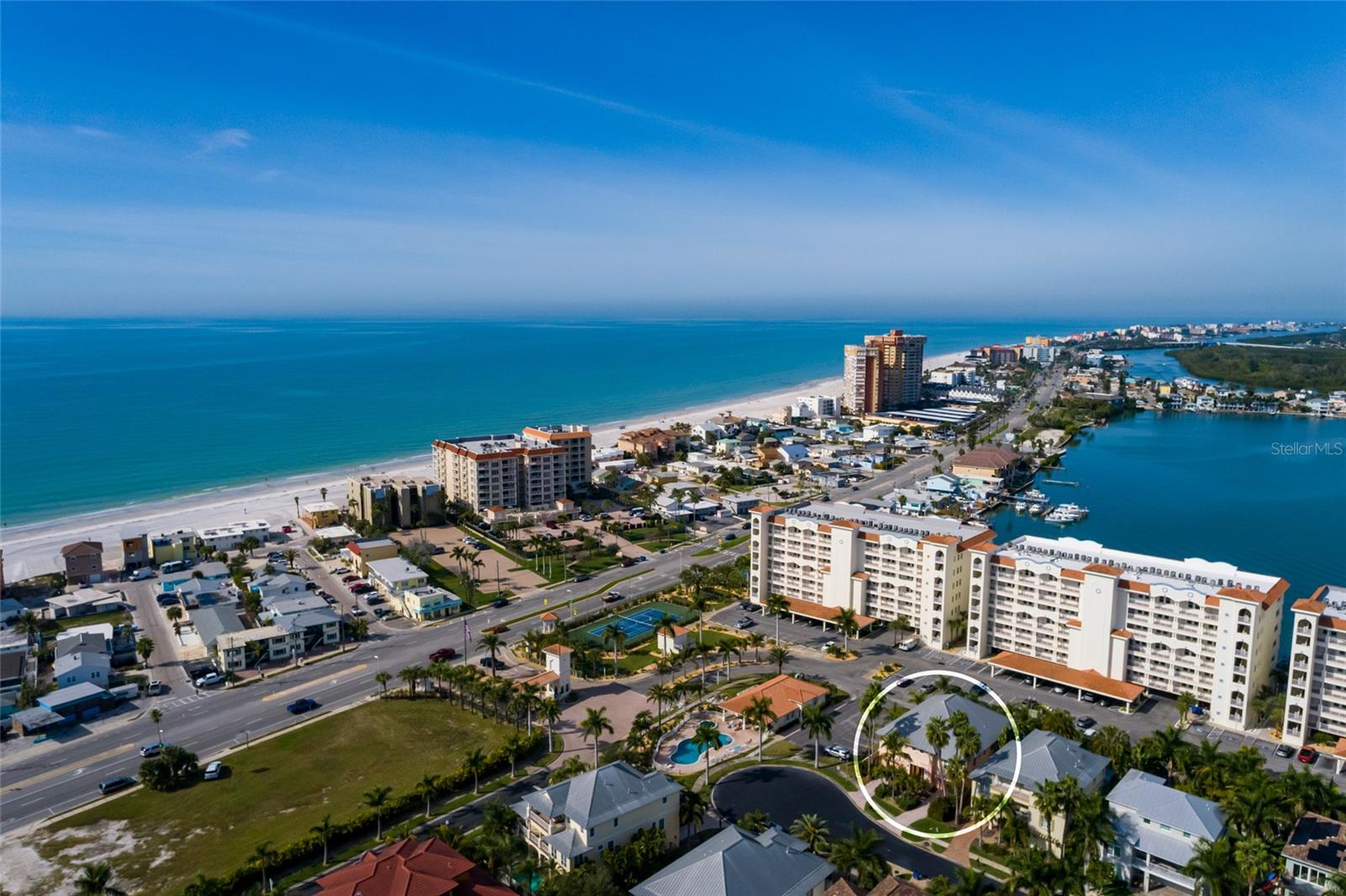 Image 33 of 66 For 102 Wimbledon Court