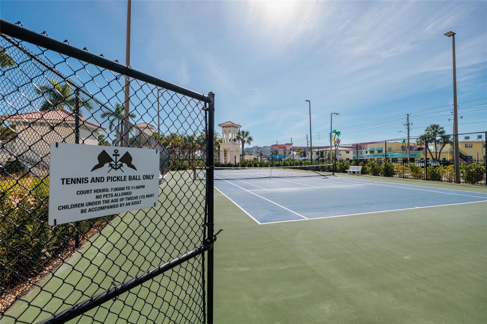 Image 44 of 66 For 102 Wimbledon Court