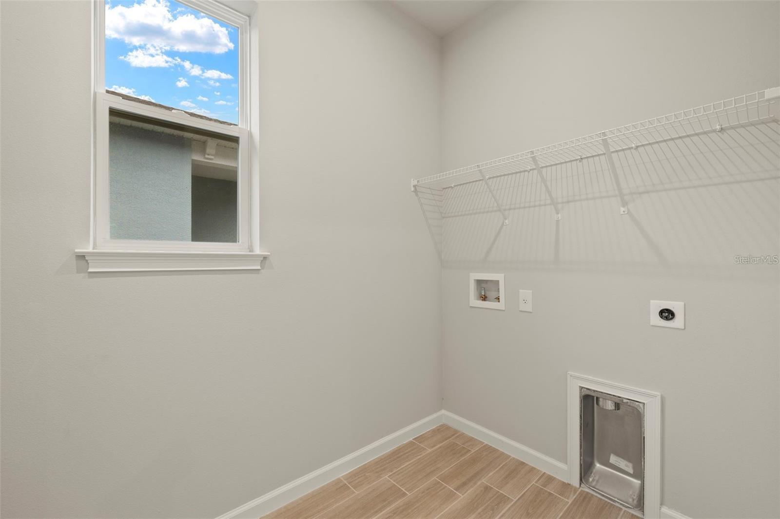 Image 34 of 51 For 3776 Maxwell Park Drive