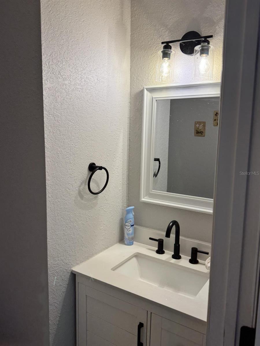 Image 28 of 34 For 5221 Spike Horn Drive