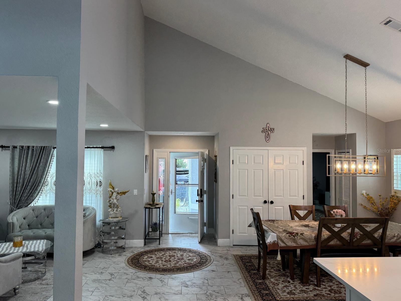 Image 3 of 34 For 5221 Spike Horn Drive