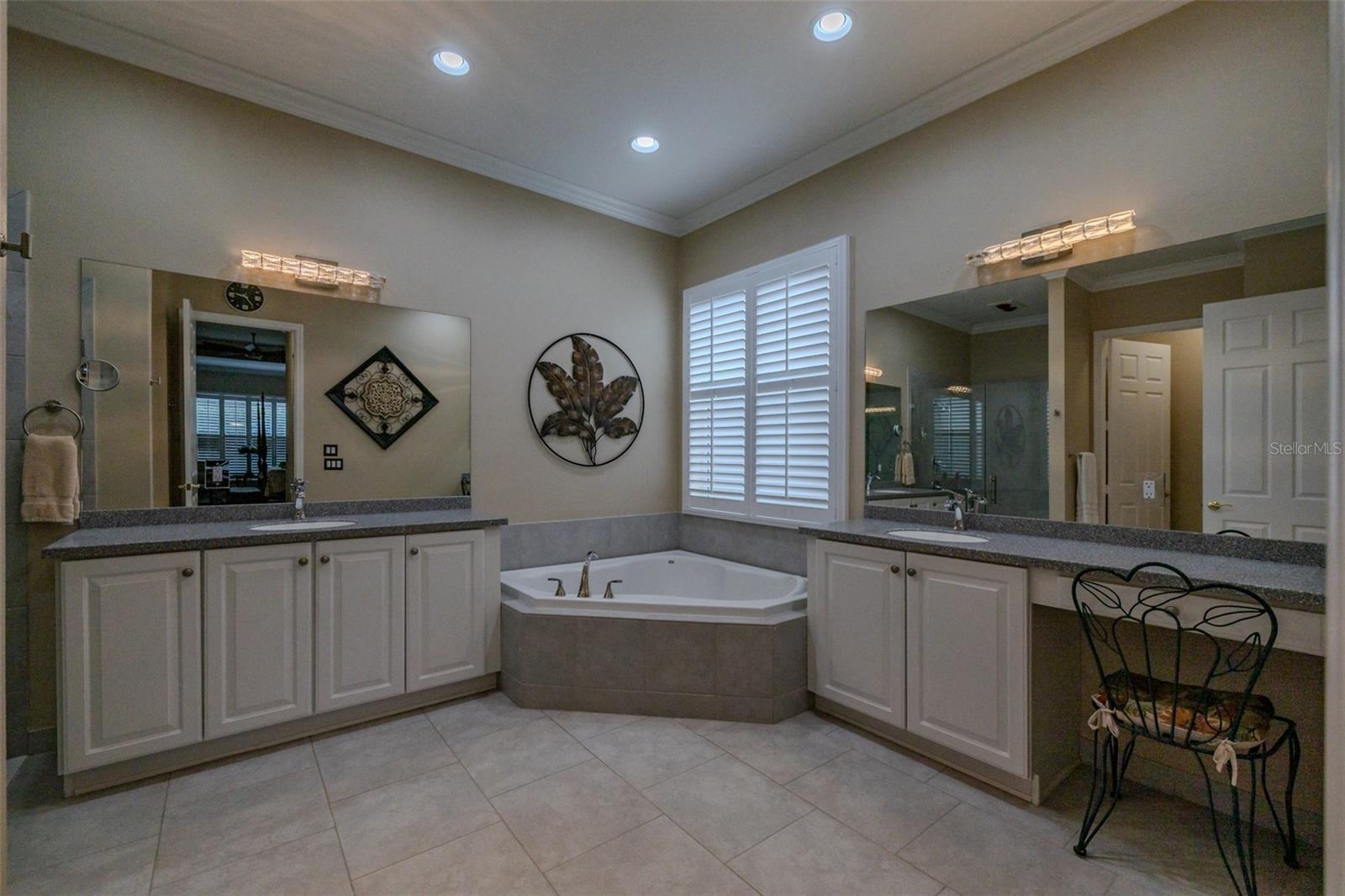 Image 36 of 100 For 16301 Garnet Glen Place