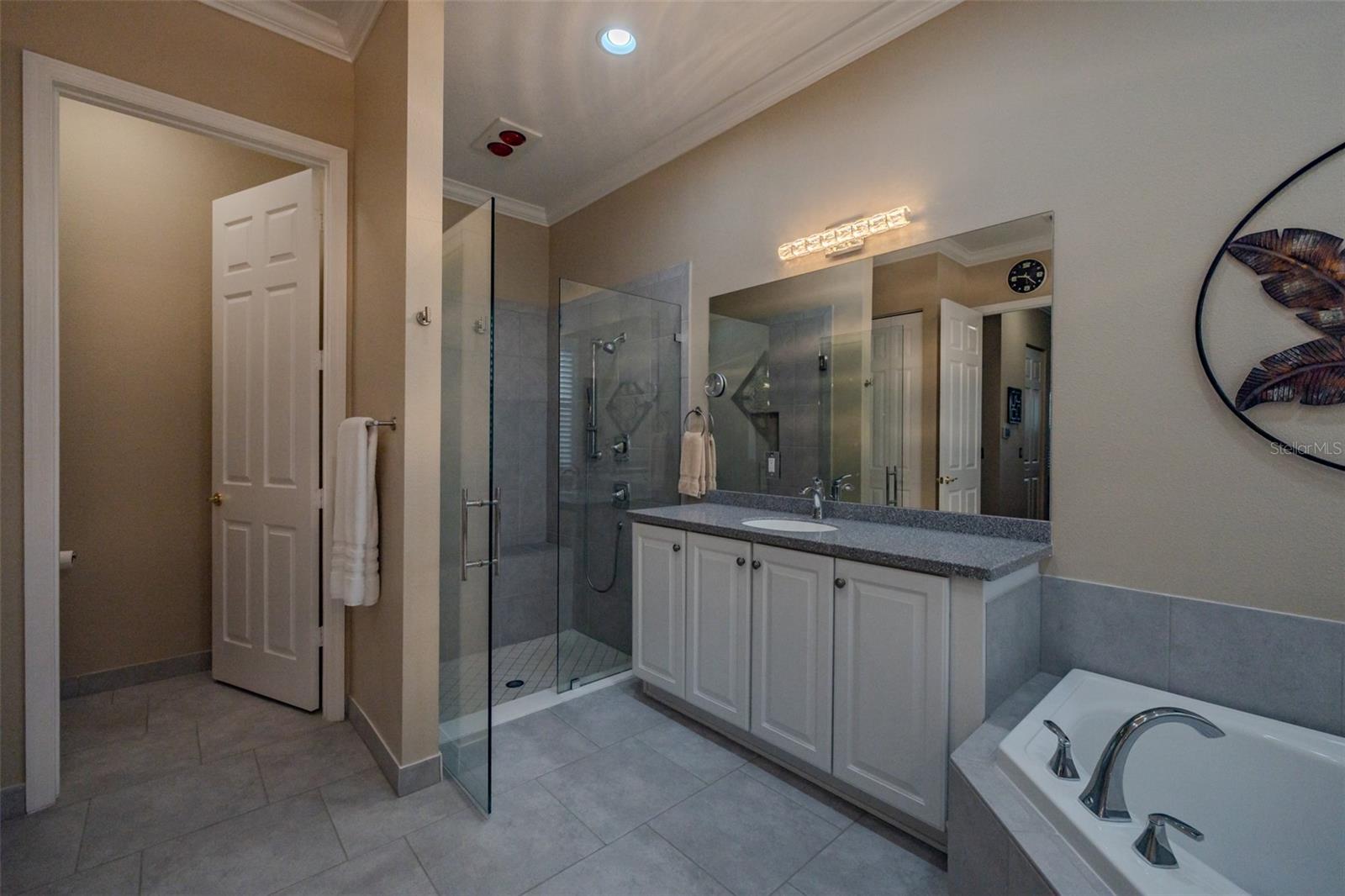 Image 37 of 100 For 16301 Garnet Glen Place