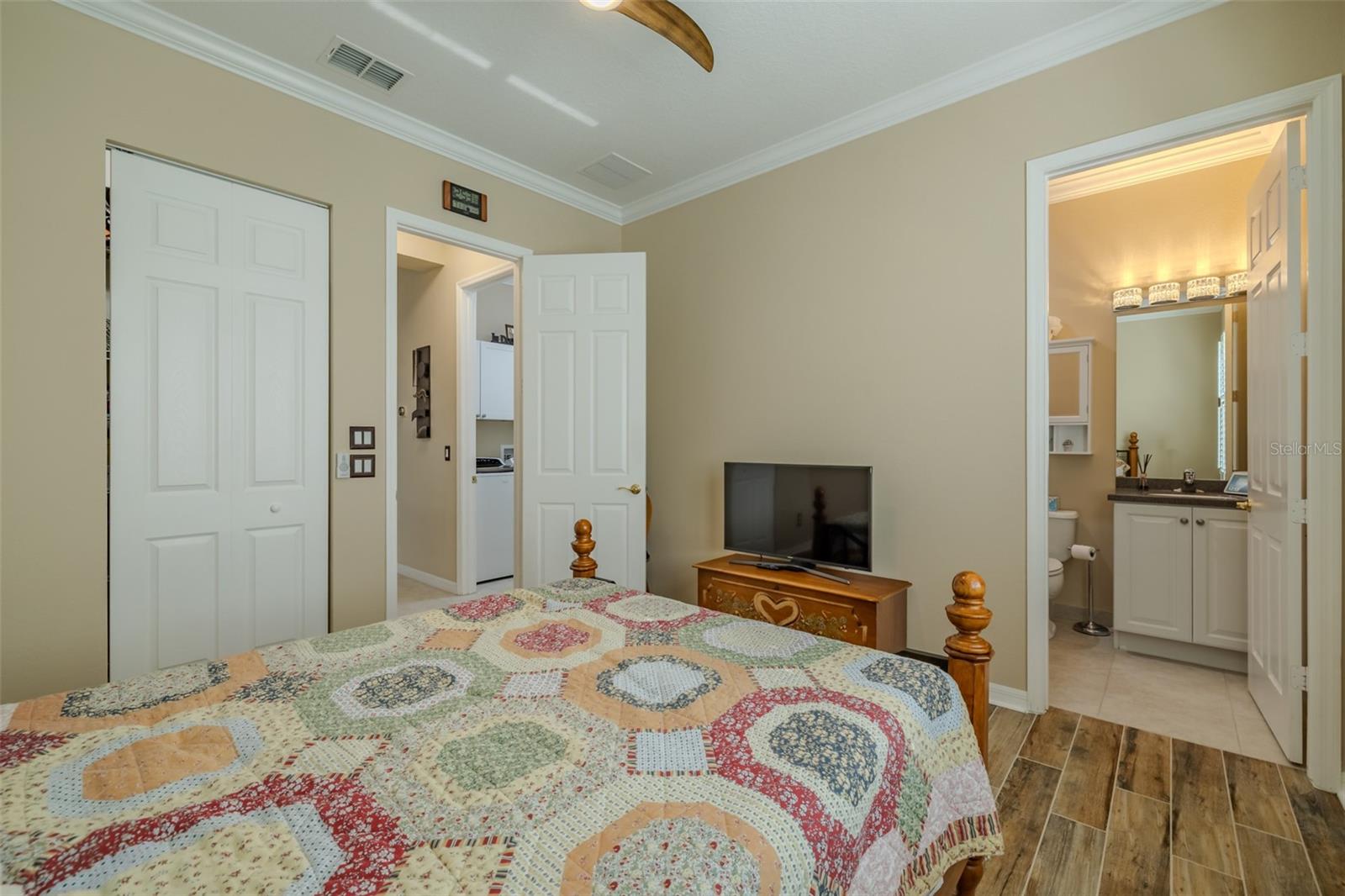 Image 42 of 100 For 16301 Garnet Glen Place