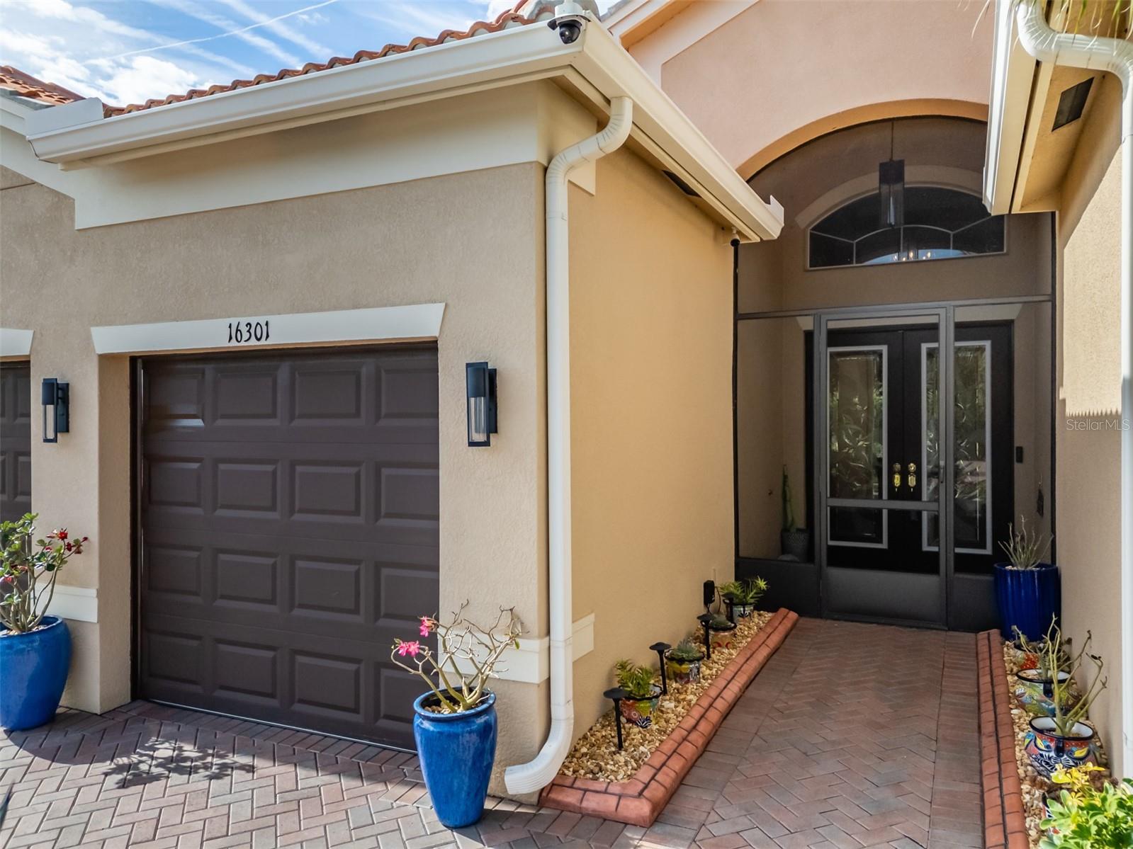 Image 9 of 100 For 16301 Garnet Glen Place