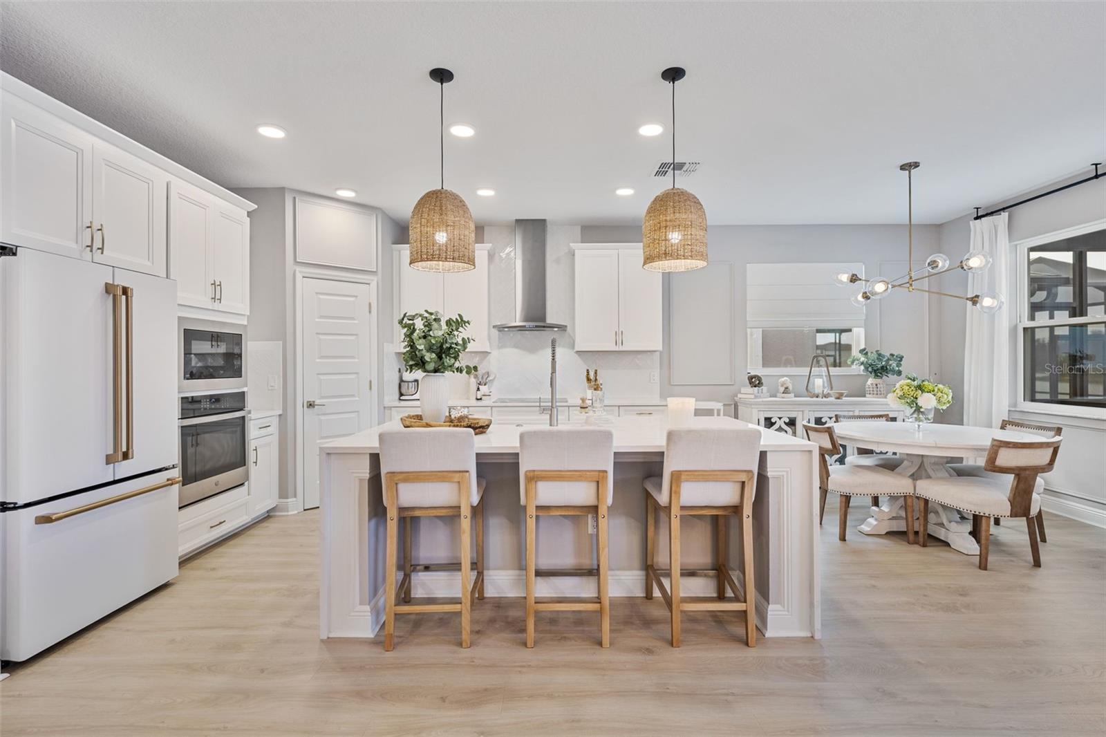 Image 26 of 100 For 7741 Notched Pine Bend