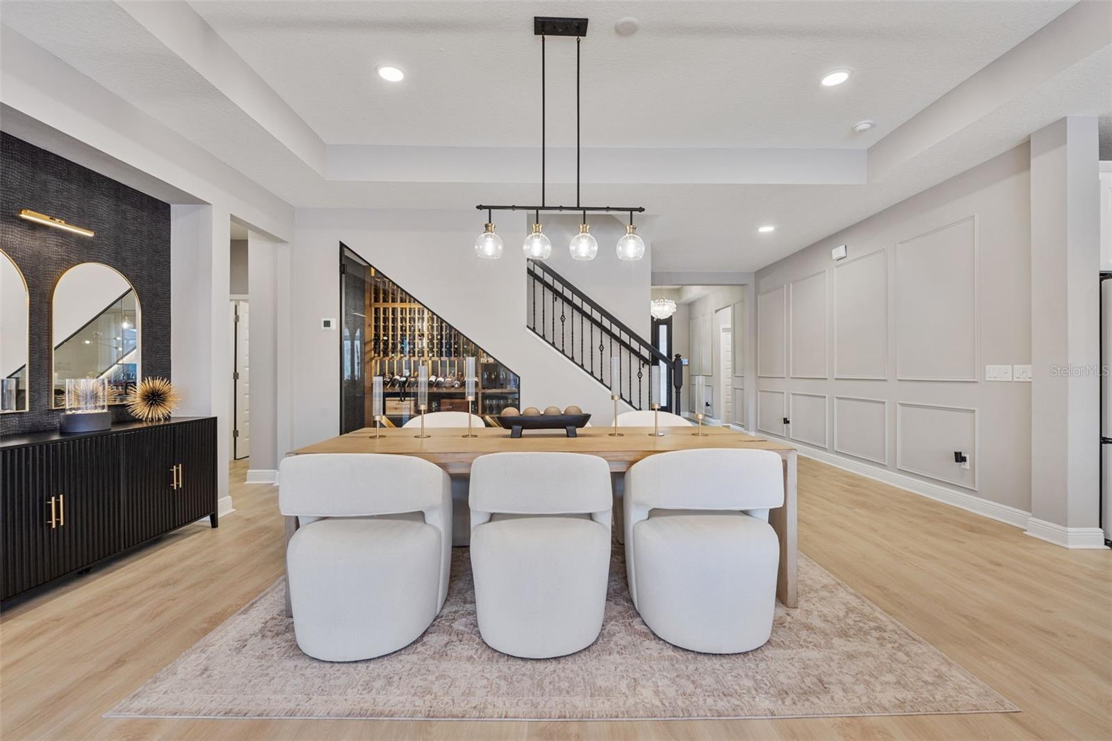 Image 32 of 100 For 7741 Notched Pine Bend