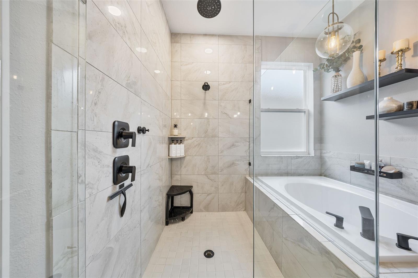 Image 37 of 100 For 7741 Notched Pine Bend