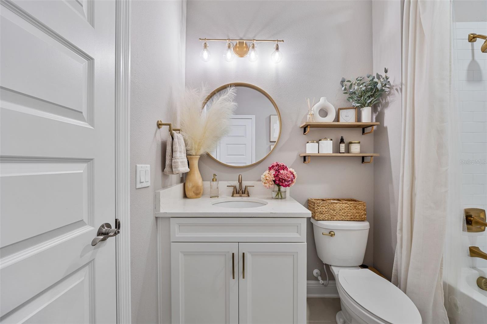 Image 48 of 100 For 7741 Notched Pine Bend