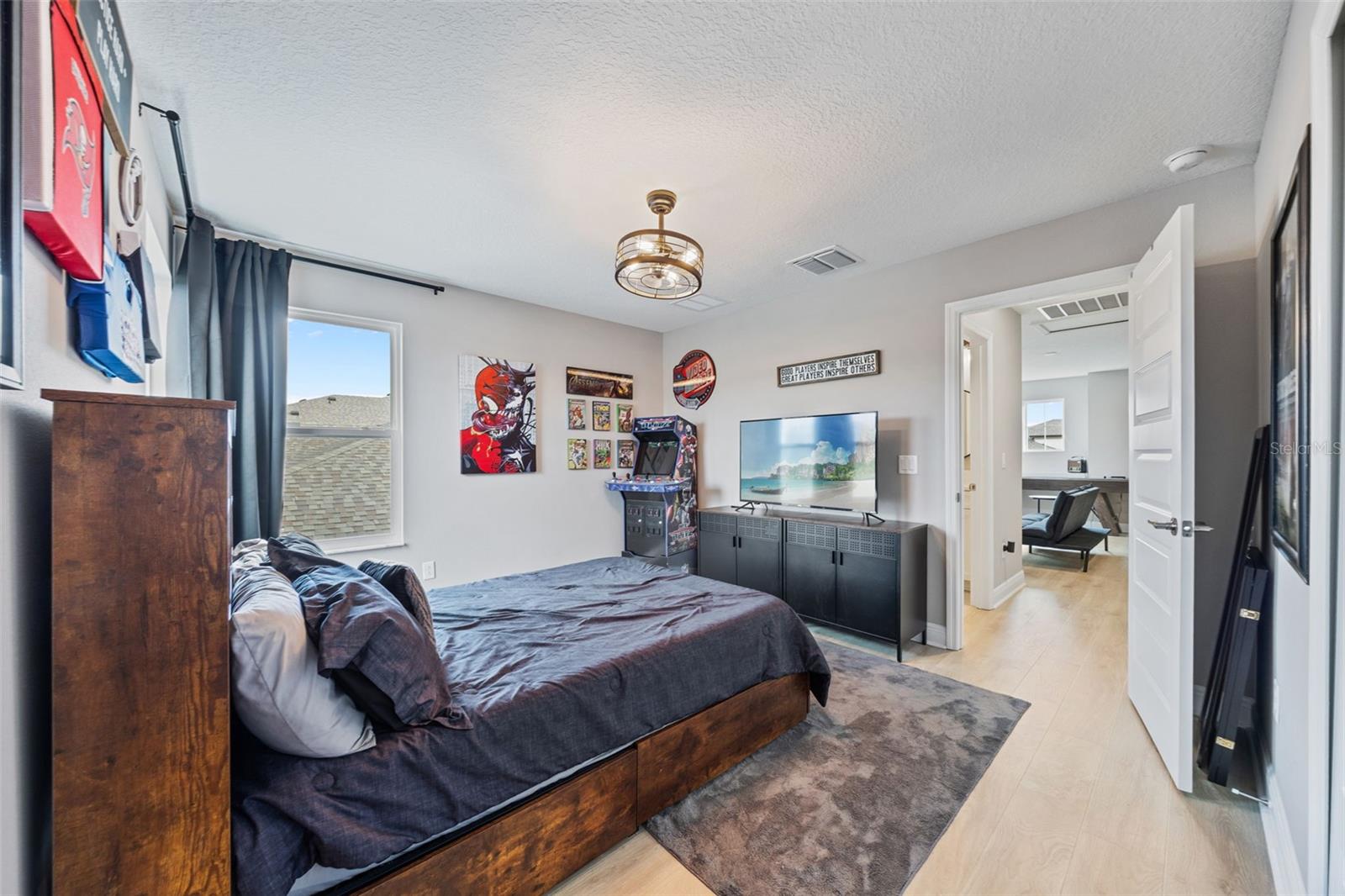 Image 56 of 100 For 7741 Notched Pine Bend