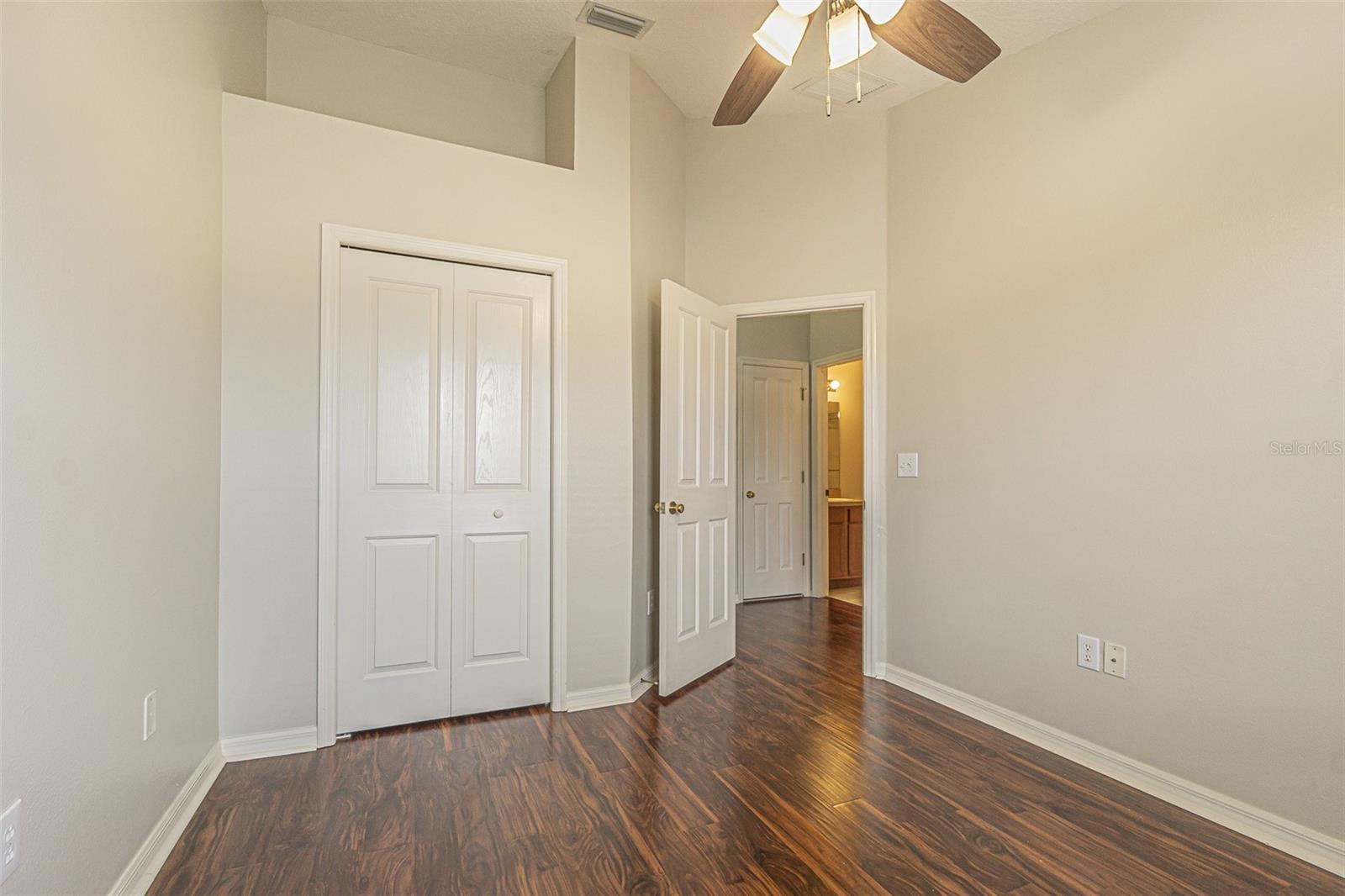 Image 16 of 33 For 10033 Bradwell Place