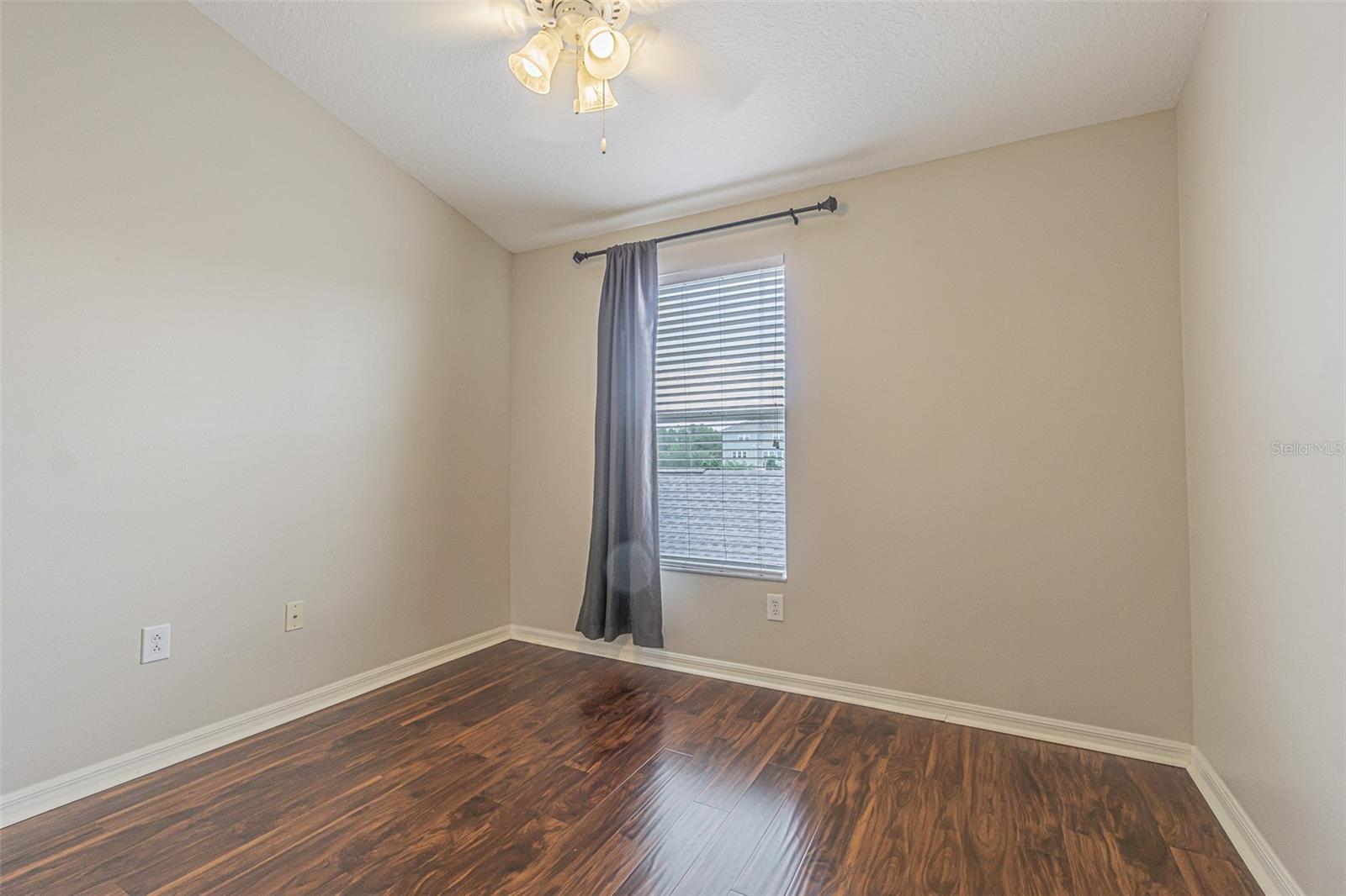 Image 18 of 33 For 10033 Bradwell Place