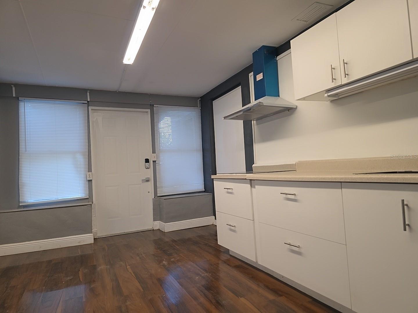 Image 22 of 36 For 4713 El Prado Boulevard