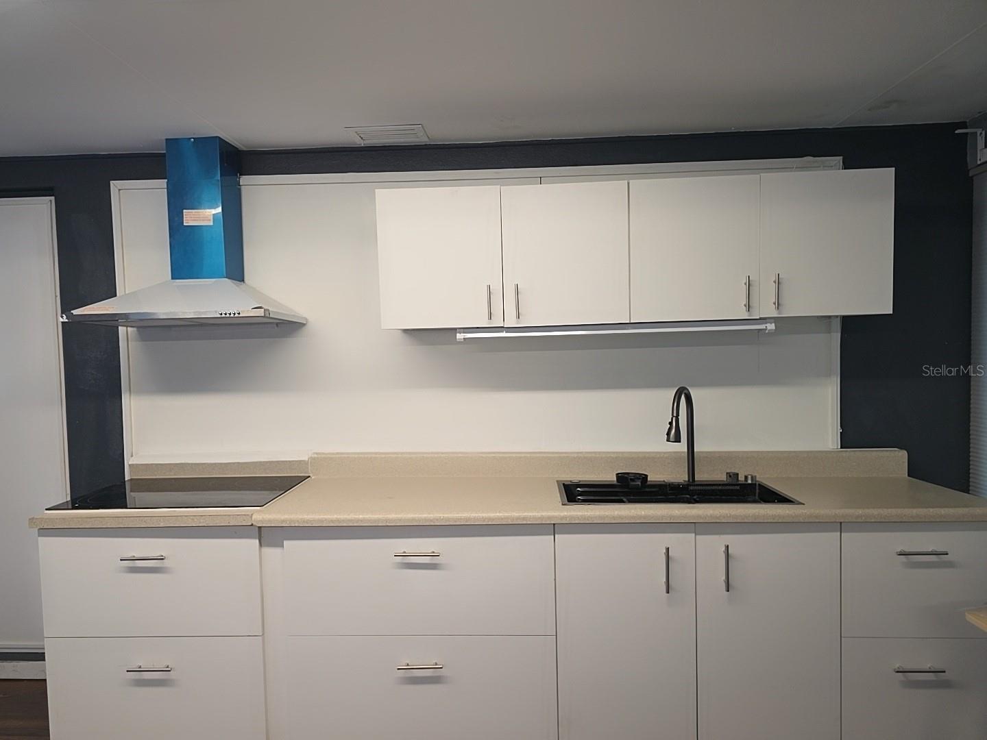 Image 25 of 36 For 4713 El Prado Boulevard