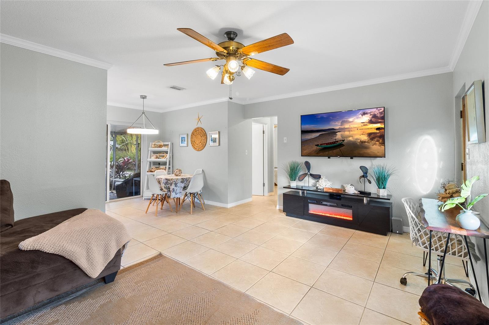 Image 10 of 42 For 9717 54th Avenue N