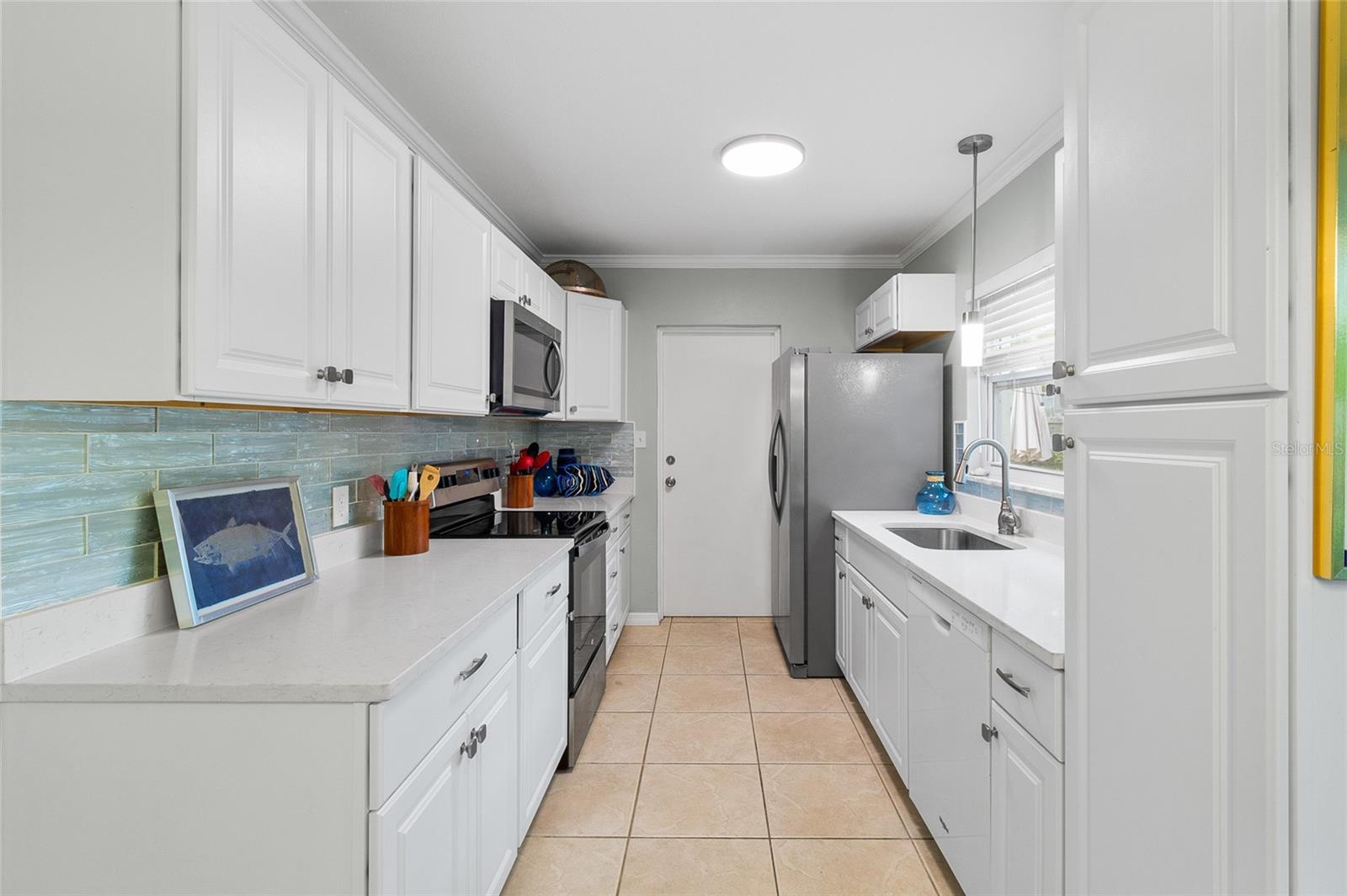 Image 13 of 42 For 9717 54th Avenue N