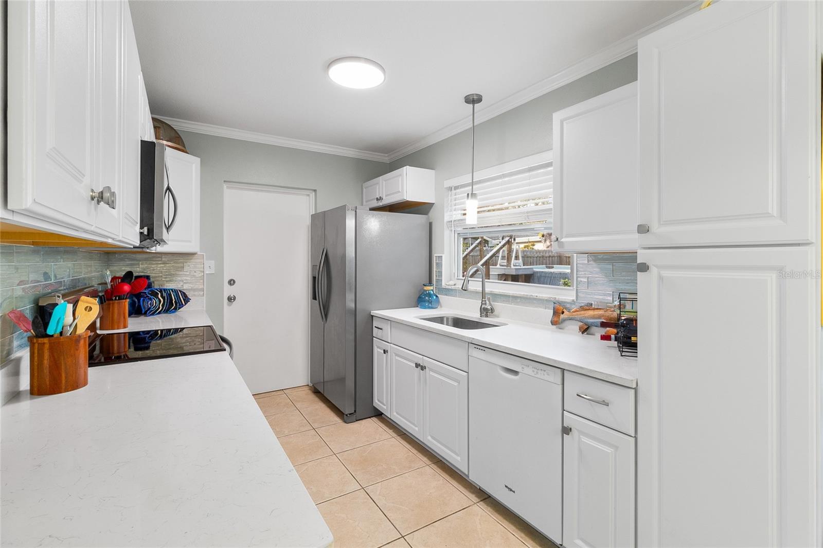 Image 15 of 42 For 9717 54th Avenue N