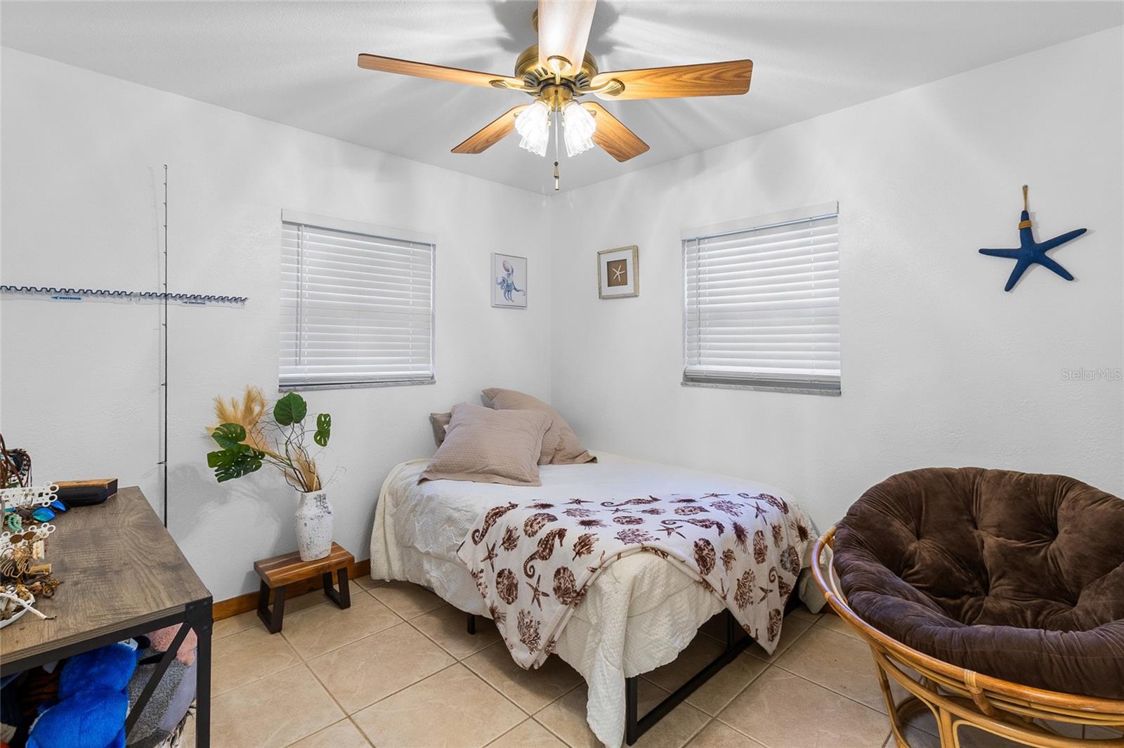 Image 22 of 42 For 9717 54th Avenue N