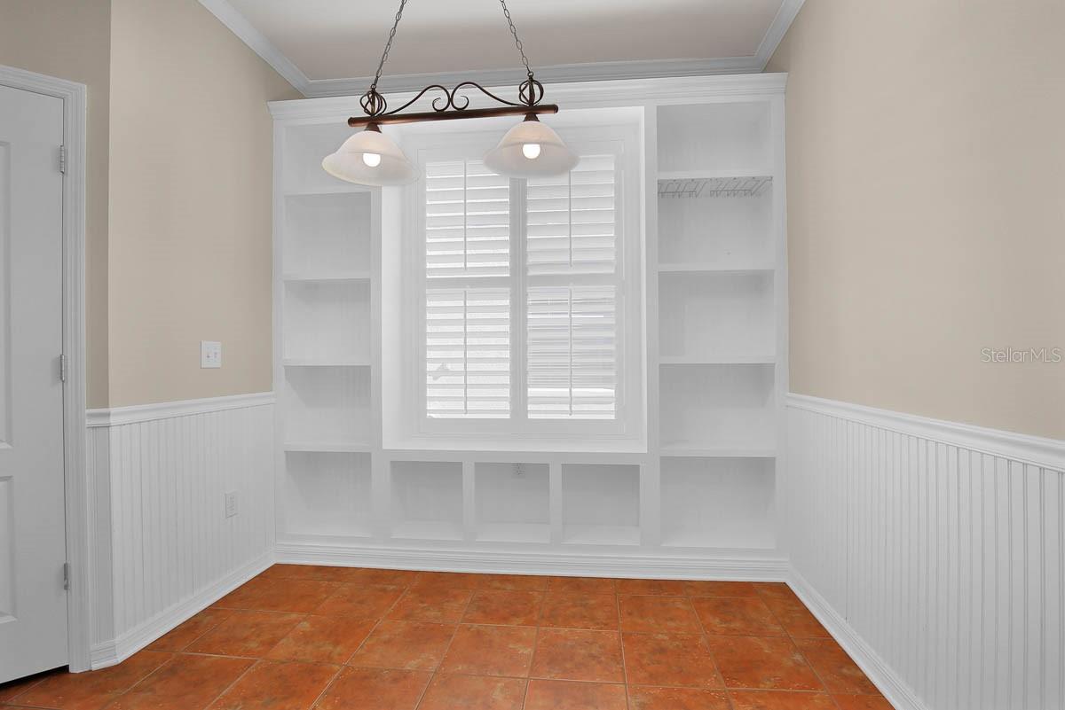 Image 10 of 33 For 6107 Gannetdale Drive