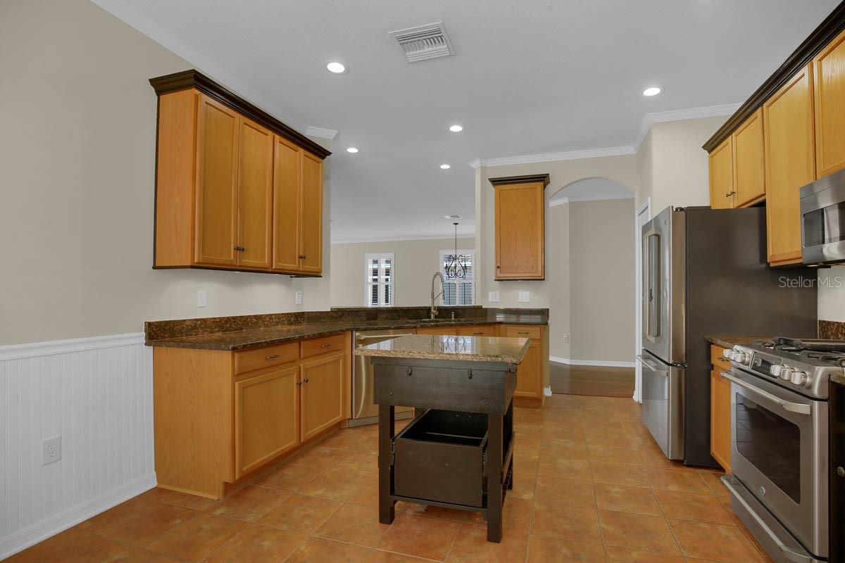 Image 8 of 33 For 6107 Gannetdale Drive