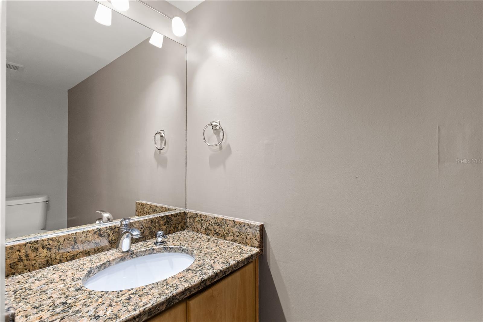 Image 13 of 26 For 2424 Tampa Bay Boulevard K201