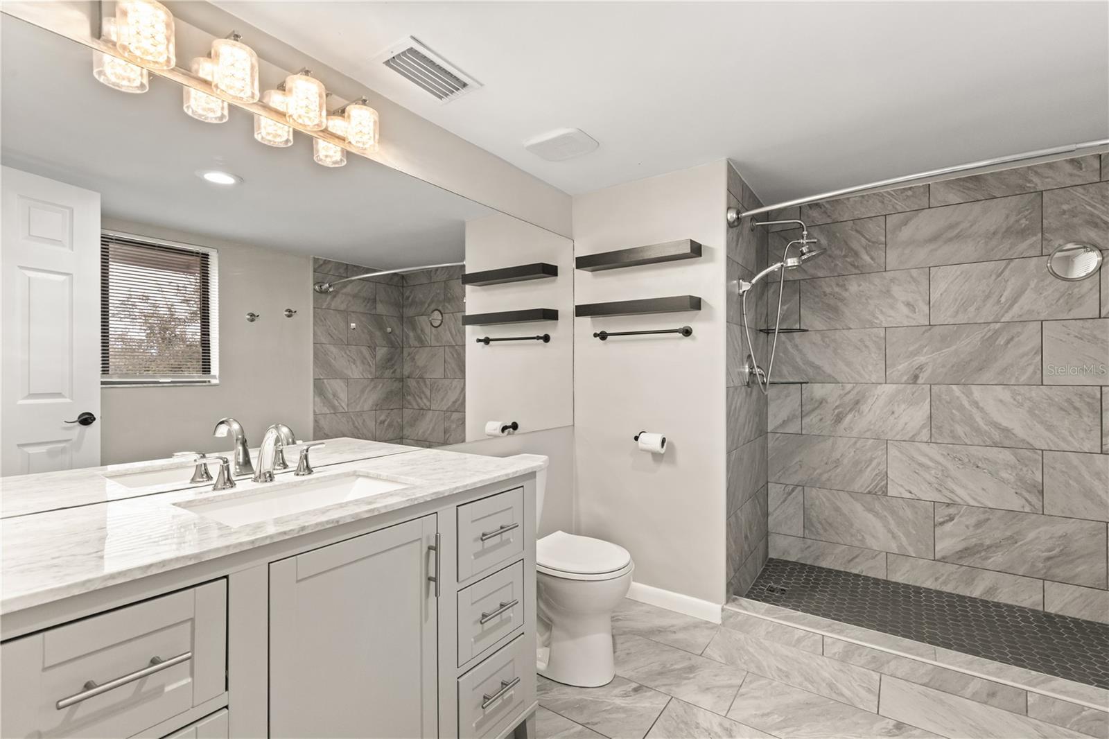 Image 15 of 26 For 2424 Tampa Bay Boulevard K201